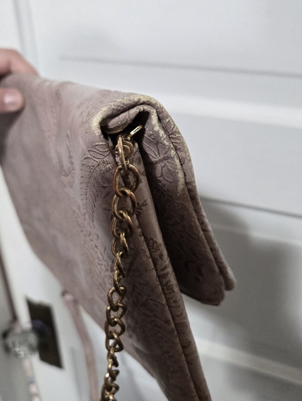 Urban Expressions Dusty Mauve Fold-Over Chain Crossbody Bag - Picture 8 of 11
